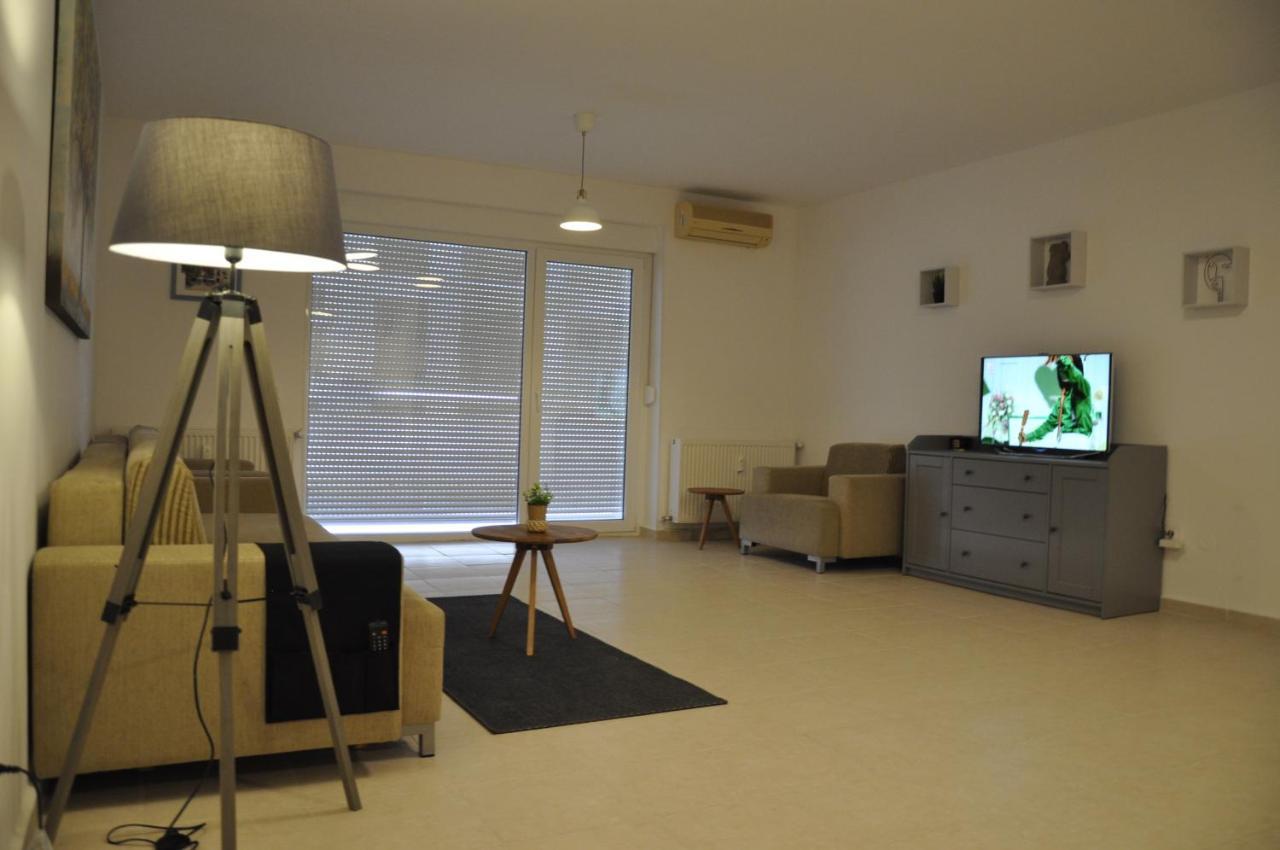 Coral Onix Apartment Neptun Exterior foto