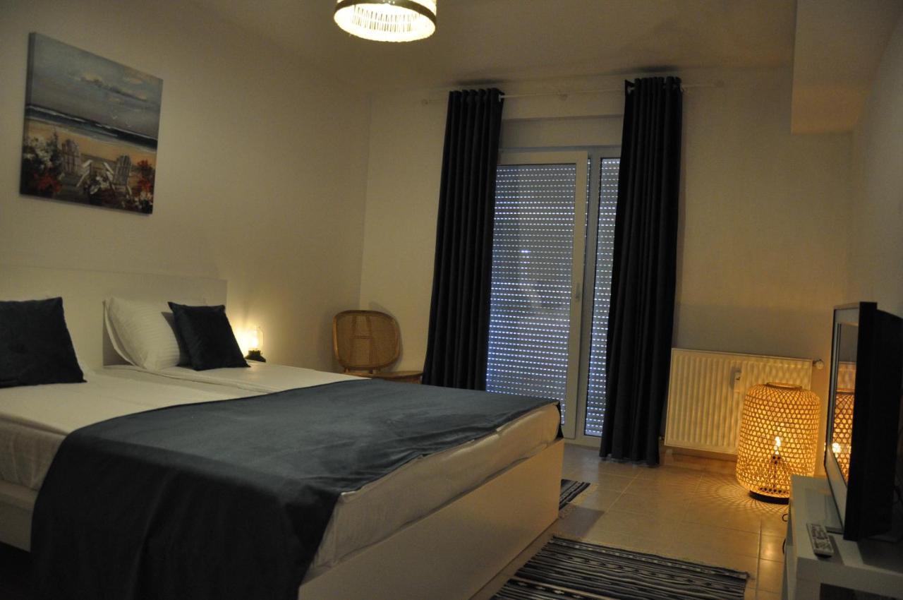 Coral Onix Apartment Neptun Exterior foto